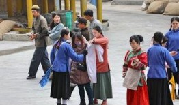 西安影视城爆料事件最新,揭秘幕后真相与行业乱象